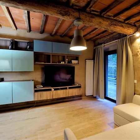 Incantevole Casa Sul Fiume, Relax E Natura Ai Piedi Della Alpi Apuane Massa  Dış mekan fotoğraf