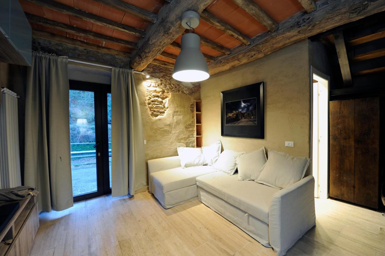 Incantevole Casa Sul Fiume, Relax E Natura Ai Piedi Della Alpi Apuane Massa  Dış mekan fotoğraf