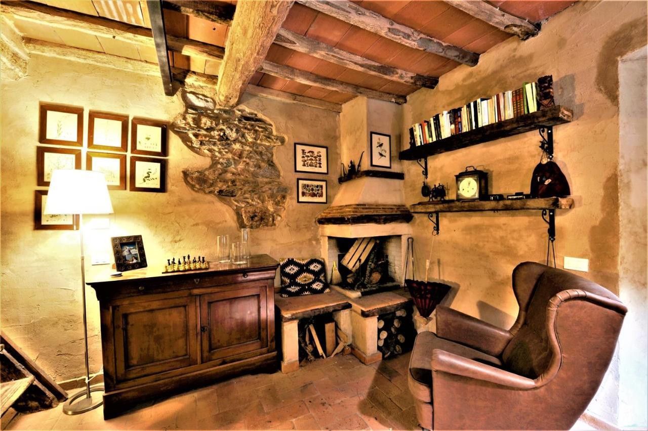 Incantevole Casa Sul Fiume, Relax E Natura Ai Piedi Della Alpi Apuane Massa  Dış mekan fotoğraf
